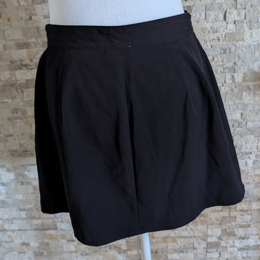 Le Lis Black Pleated Mini Skirt Goth Punk Preppy Y2K Office Siren 28” Waist Lg image 3